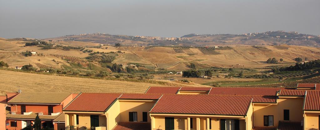 Sopra Isola Apartment Ioppolo Giancaxio Bagian luar foto